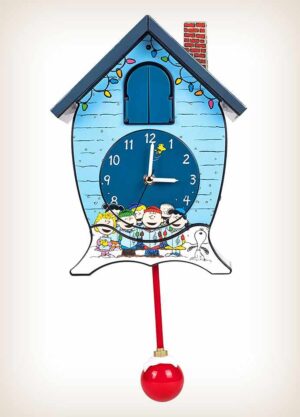 Peanuts Gang Snoopy Cuckoo Clock